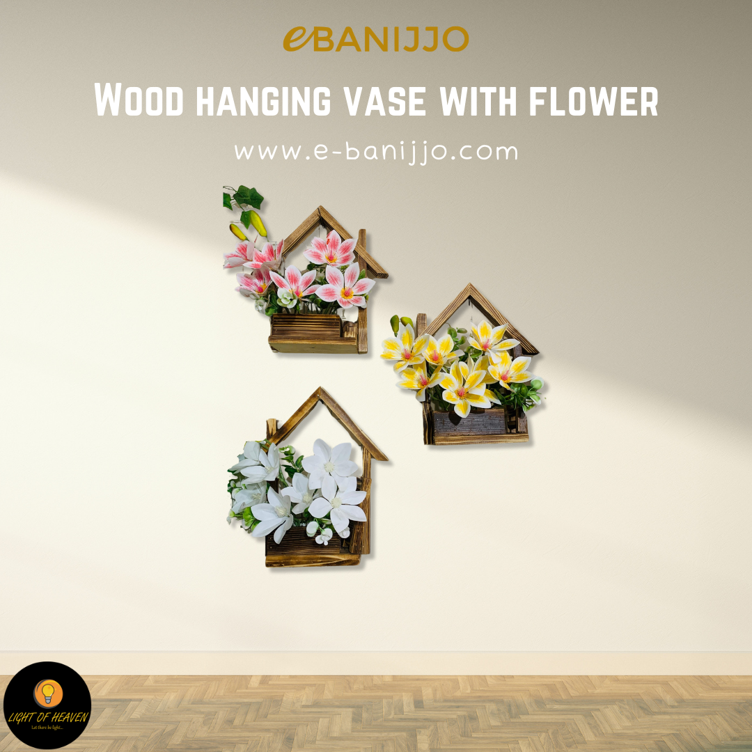Wood hanging vase with flower